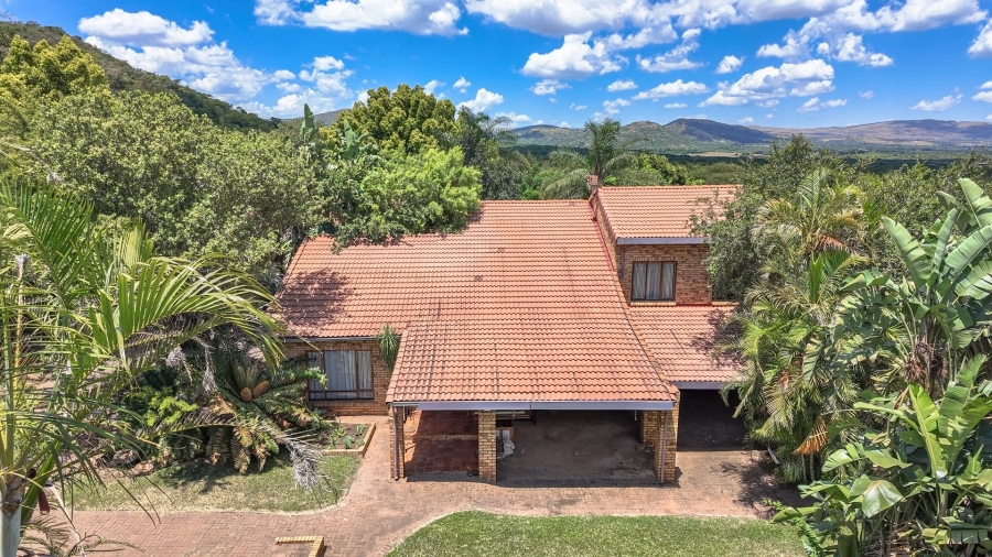 4 Bedroom Property for Sale in Waagfontein North West
